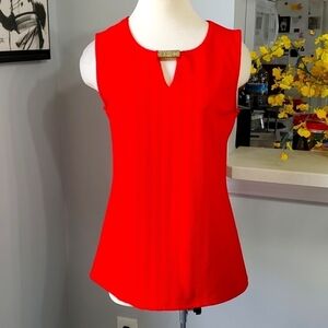 Ava & grace tunic red top, sleevless. Pop Over, size large.‎ Key hole.
